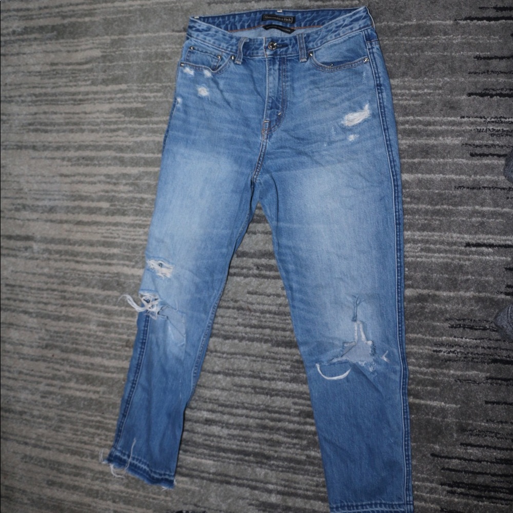 boyfriend jeans, ripped jeans, blue jeans